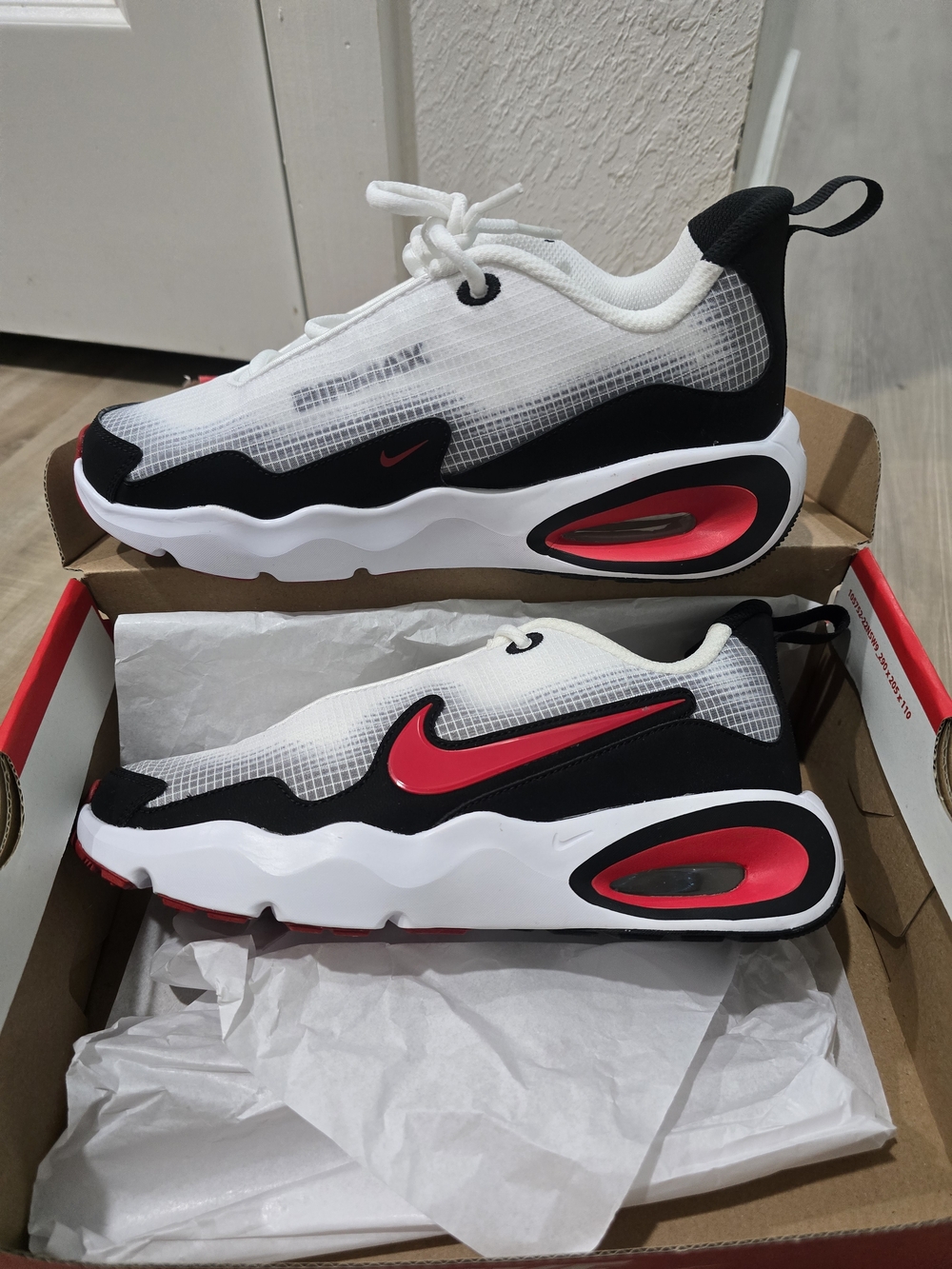 Nike Kids White Black Pink Air-Cushion Sneakers Size 5Y
